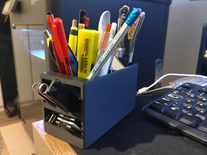 Dual Pen Holder whith Usb, Micro e SdCard