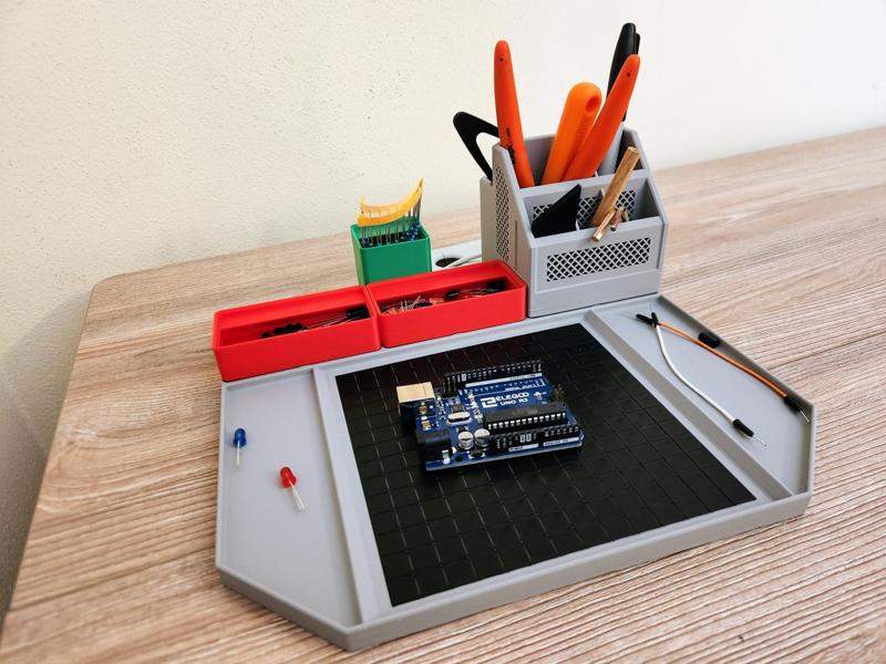 Work Tray for small projects with Gridfinity