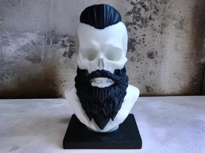 Gentleman Skull – Modern Gothic Style Ornament