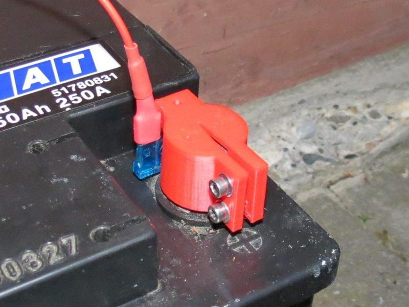 Fused Poleshoes: Insulated Terminals For 12V Lead Acid Batteries