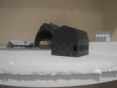 n scale barn