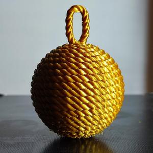 rope_bauble.stl
