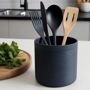 Ribbed designed kitchen utensil holder pot