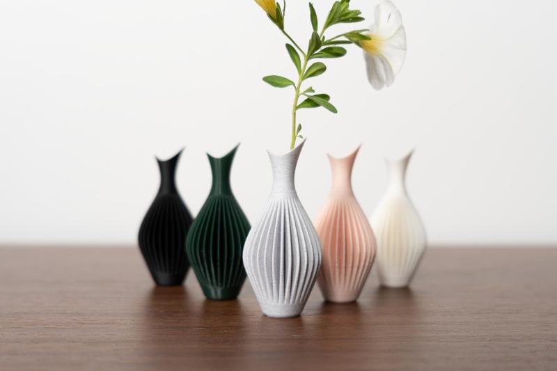 Mini Magnetic Vase No. 1