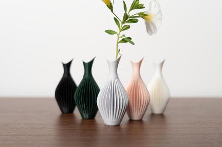 Mini Magnetic Vase No. 1