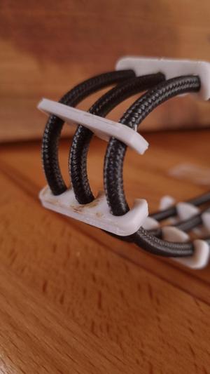 triple cable comb