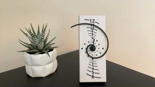 Golden Spiral Clock