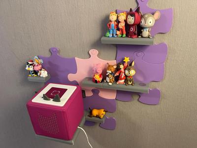 Tonie Figure shelf with Tonie Box holder