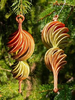 Double Spiral Christmas Finial 2024