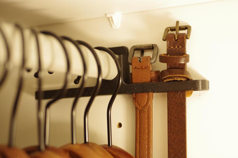 HTH Wardrobe Rod Holder