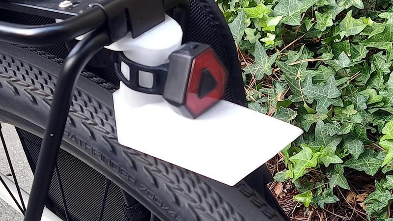 Taillight mount and fender for Delta rear bike rack