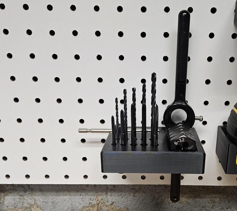 Milwaukee SAE Tap and Die Set Pegboard Peggit Mount