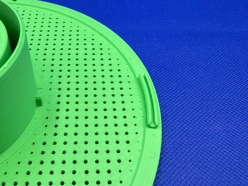 Bambu Reusable Spool with holes and clips