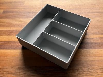 Gridfinity tray with four compartments - 3x3x6U