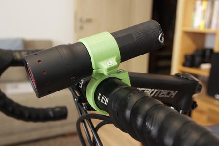 Lampenhalterung Fahrrad / Bicycle flashlight Mount