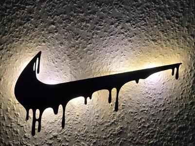 Nike logo-dripping
