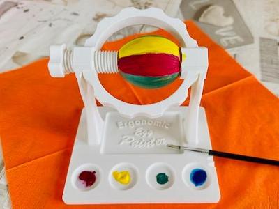 Ergonomic Egg Painter