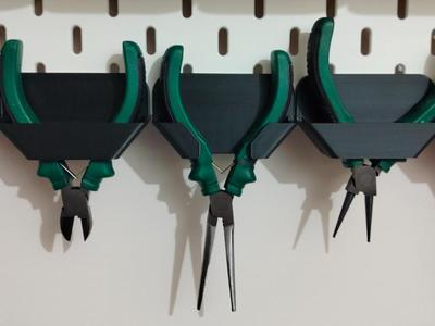 SKÅDIS Pliers Holder with Easy Extraction