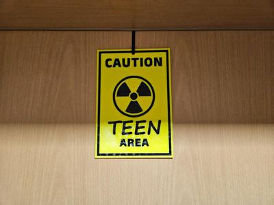 Caution TEEN Area Sign Warnzeichen Türschild Door Sign