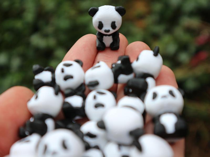Cute tiny panda's & Keychain - No support 