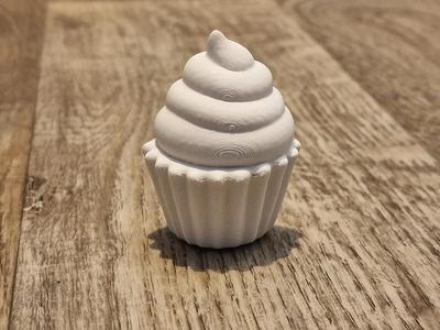 Cute Cupcake Magnet   