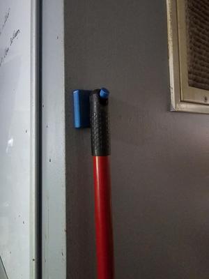 broom hook