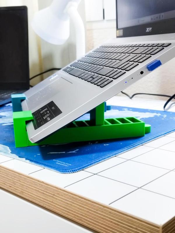 Adjustable Laptop Stand - Modular Design for 3D Printing.