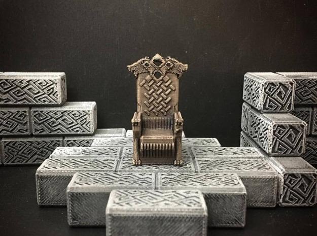 Delving Decor: Wolf Throne (28mm/Heroic scale)