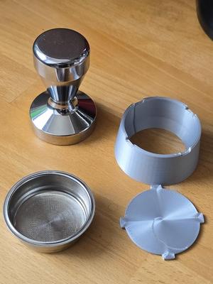 Quickprint™ stylish espresso tamper holder and cup raiser