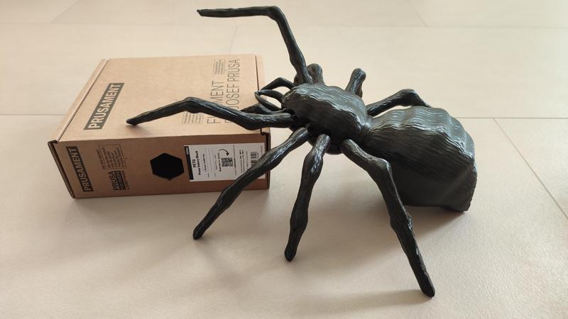 Giant Vase Spider - posable halloween print in vase mode!
