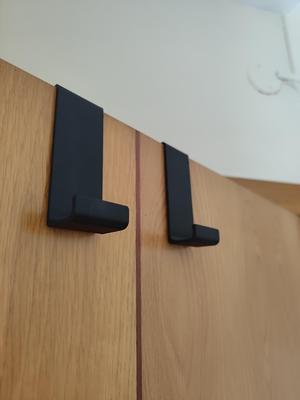Over-the-Door Clothes Hanger – CompactHook