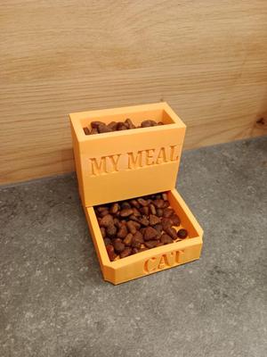 Cat food auto refill box. (Cat or Dog)
