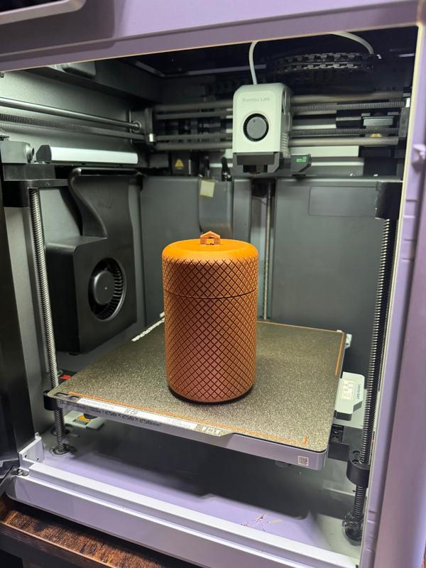 Knurled Container
