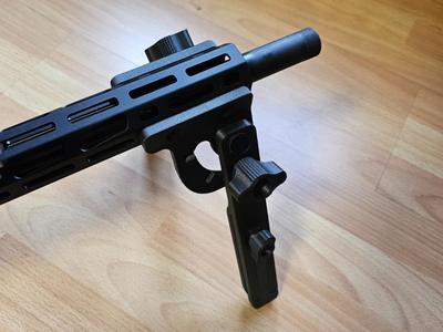 3D-Printed Rifle Bipod – Foldable and Adjustable