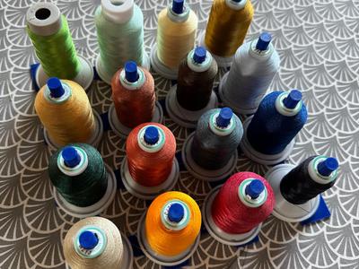 Embroidery floss holder for drawer 