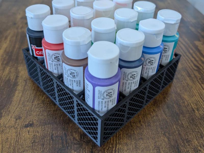 Paint holder 