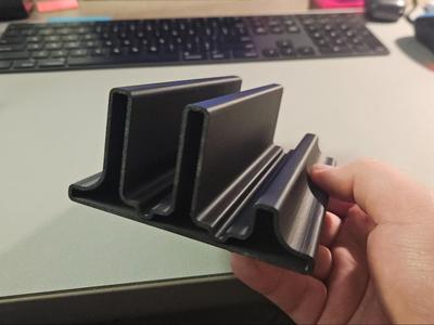 laptop/tablet stand w/ short end