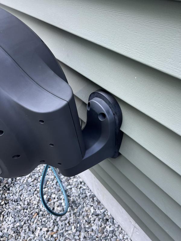 Gardena Hose Reel Mount for Vinyl Sided houses