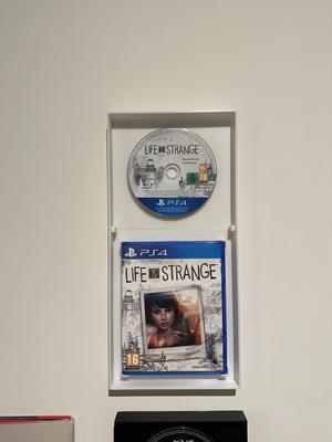 Game Frame - PLAYSTATION - XBOX game / BLURAY Wall Mount