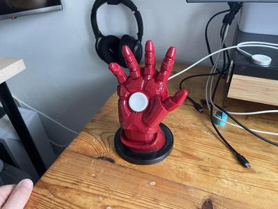 Iron Man Hand iwatch charging base