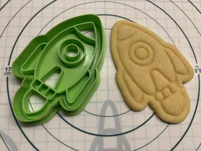 Spaceship cookie cutter