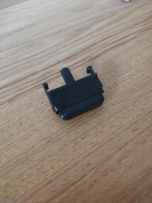 Button w124 to open the glove compartment