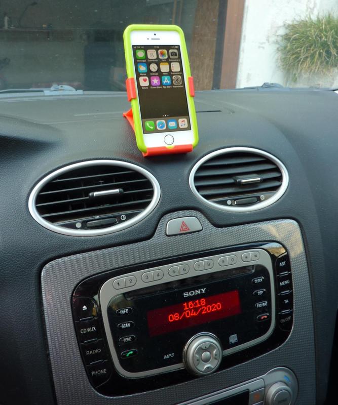 Ford focus II 2008-2011 Iphone / cellphone holder