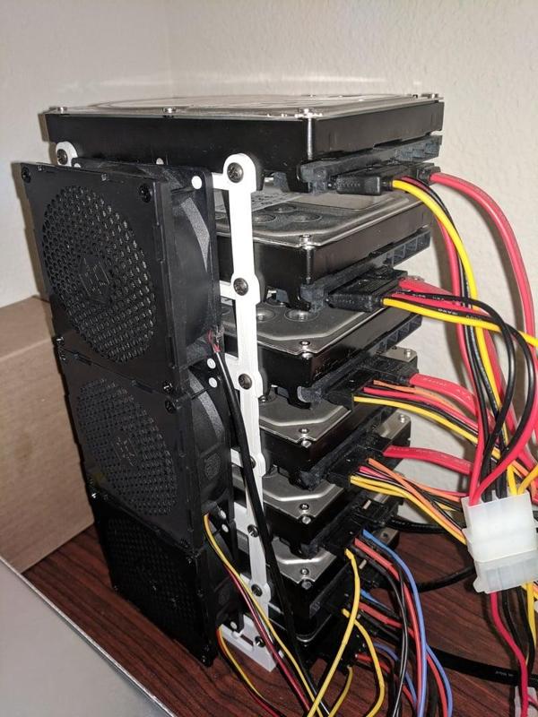 Modular hdd rack stackable 3.5 hard drive bracket 80 mm fan mount