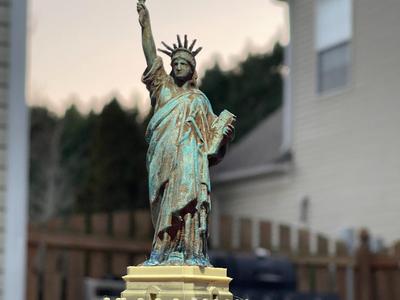Statue Of Liberty - Realistic, no supports