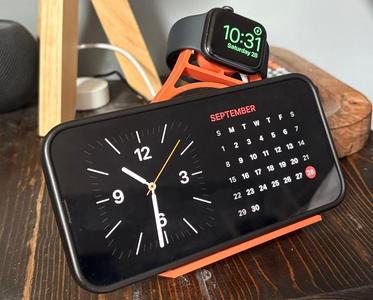 Apple Watch Charging Stand + Wireless Standby Dock