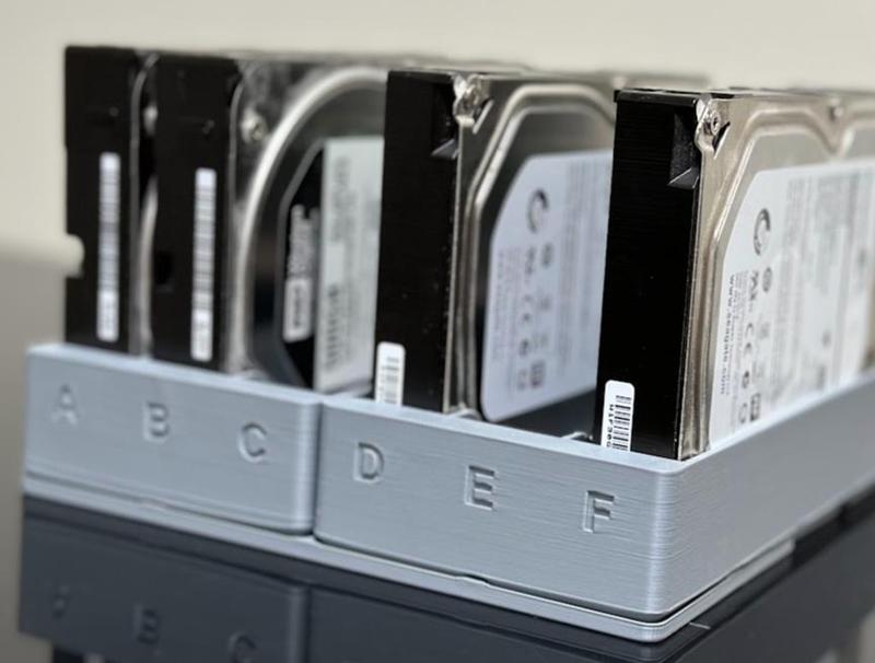 Gridfinity 3.5in hard drive (HDD) storage stand