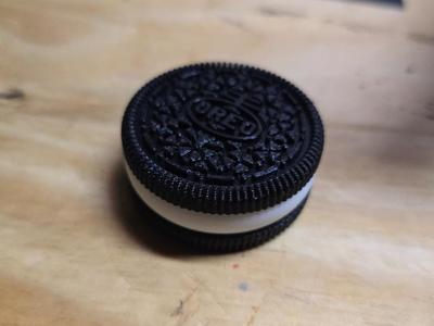 1:1 megastuffed oreo cookie container