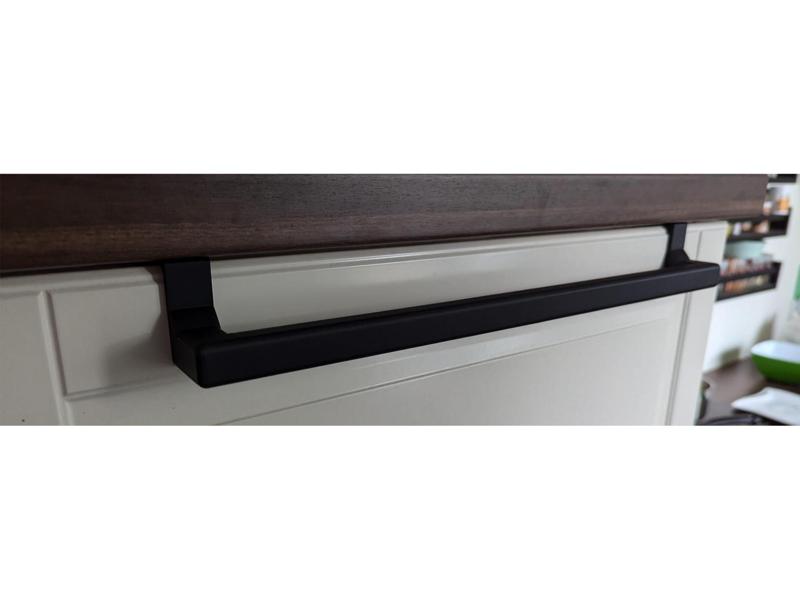 Modern Towel Holder for 19mm / 20mm Cabinet Doors