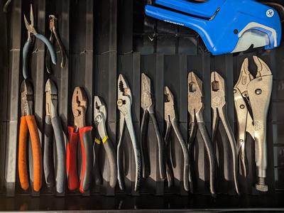 Gridfinity 45 Degree Pliers Holder
